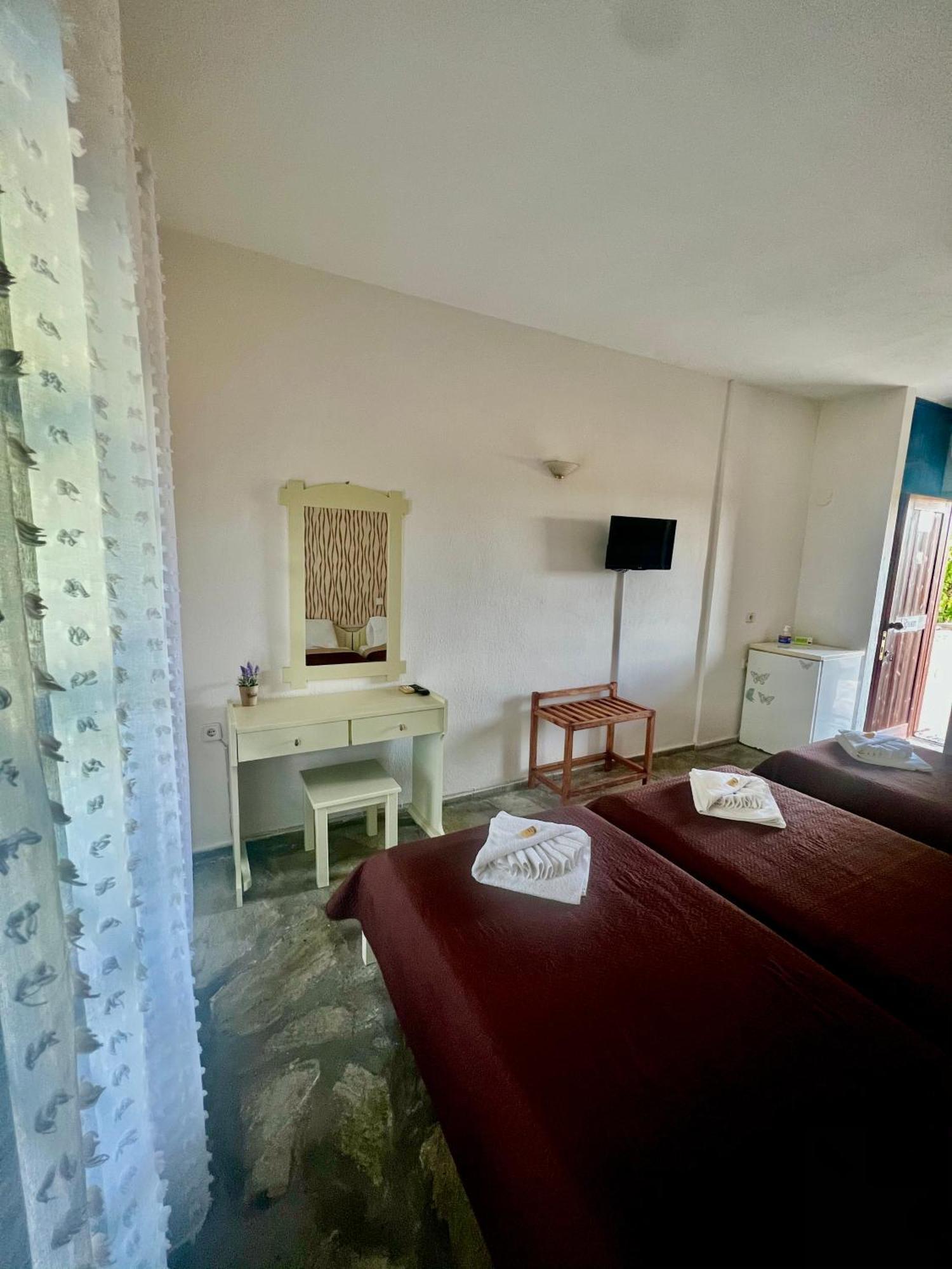 Blue Garden Inn Фурка Экстерьер фото